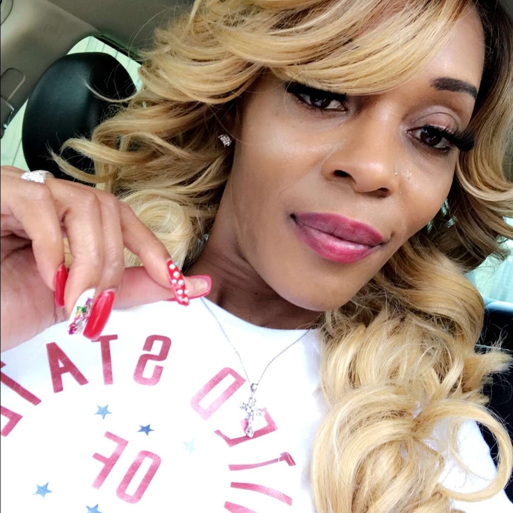 Meet your Posher, Brenda